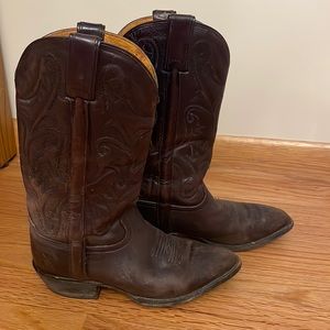 Frye 7.5 women’s boots